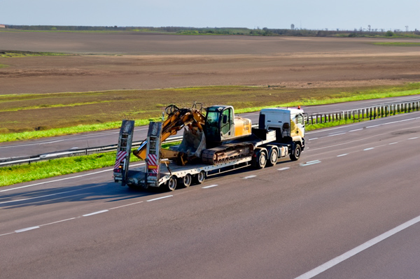 camion carga maquinaria 600 h